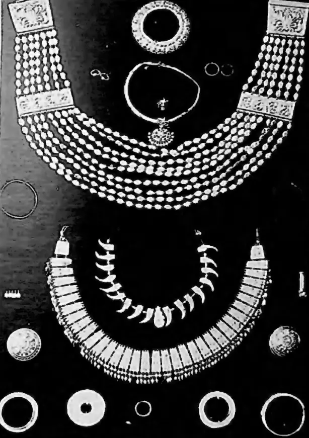Nāyar jewelry