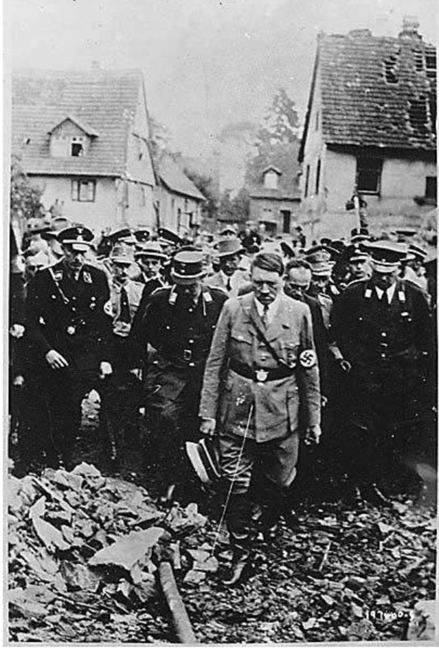 1944